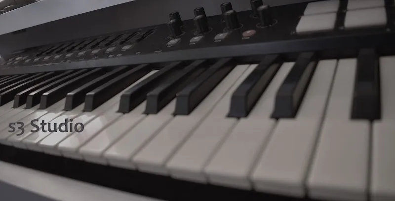 Studio Guru