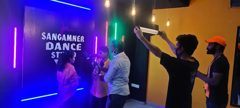 SANGAMNER DANCE STUDIO