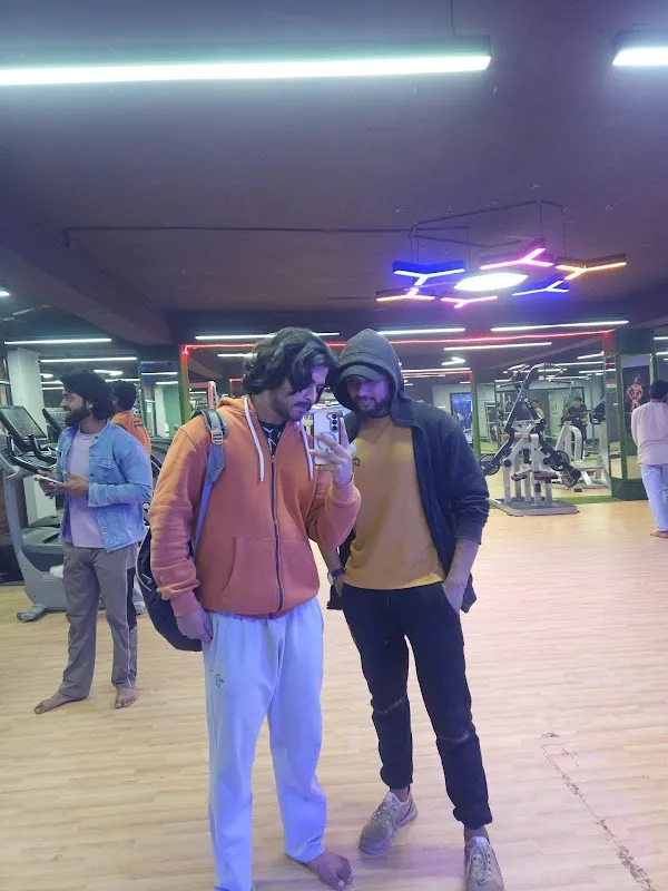 THE WELLNESS CLUB XPRESS GYM