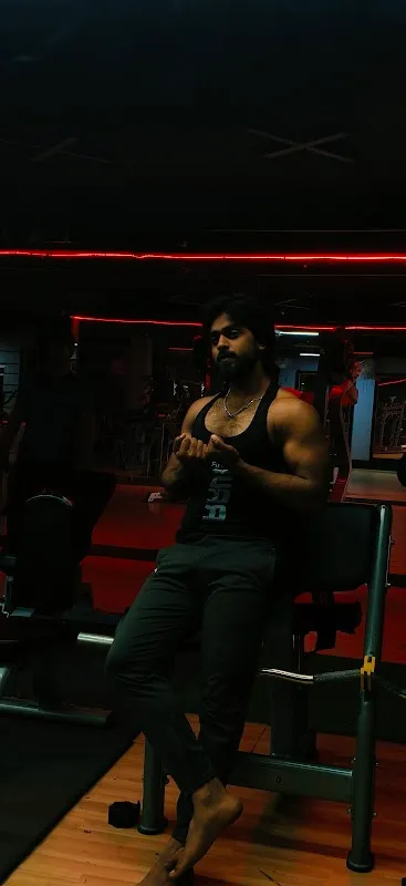 THE WELLNESS CLUB XPRESS GYM