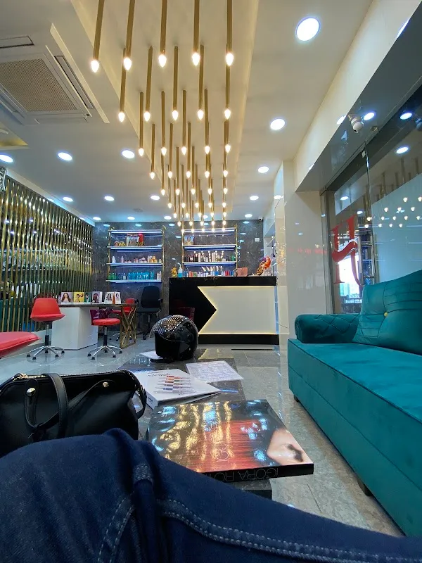 Jawed Habib Bevels Salon