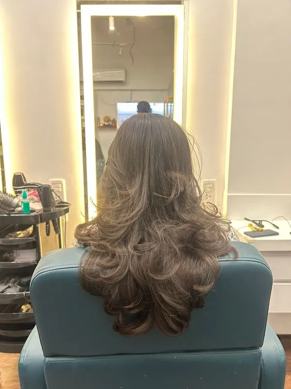NEXA UNISEX SALON VASHI