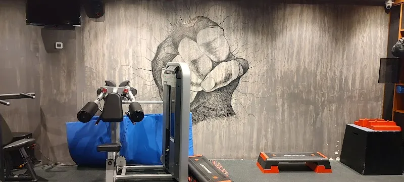 MMA Matrix Gym Hazratganj