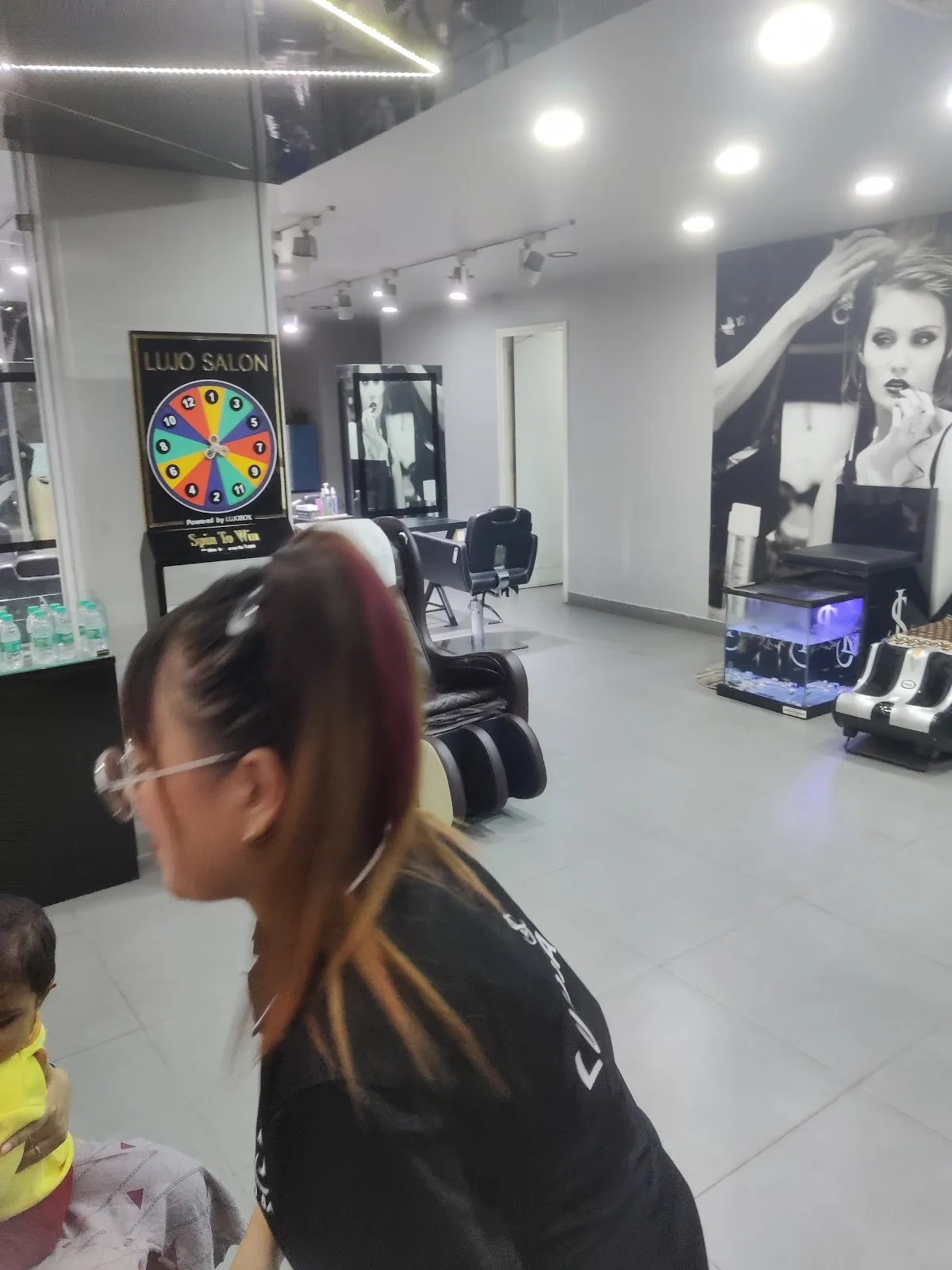 LUJO SALON