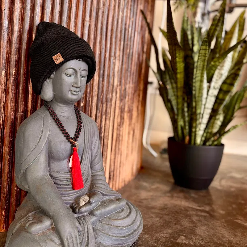 Urban Ōm Power Yoga