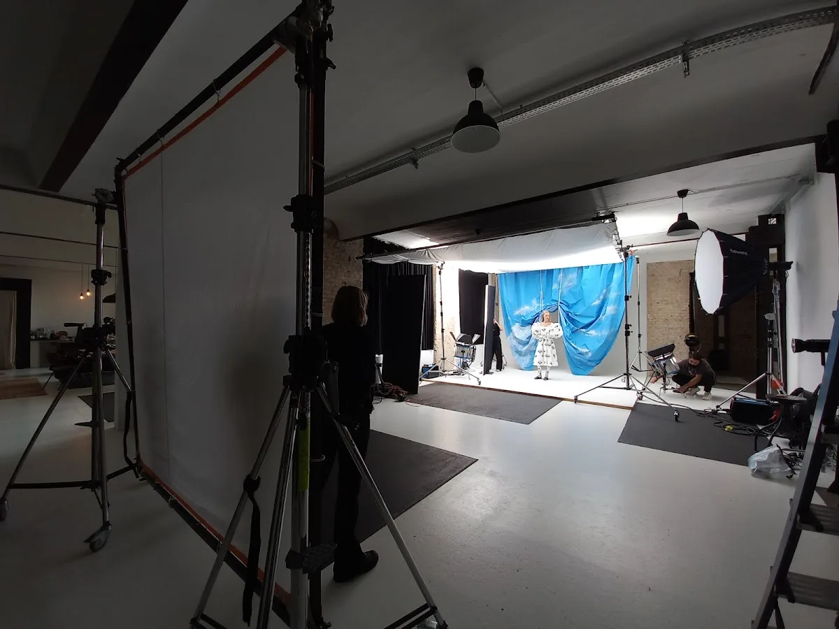Lynxstudio/265m² Tageslicht Mietstudio/Fotostudio mieten Berlin