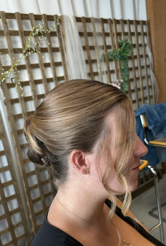 Avenue M Salon & Spa