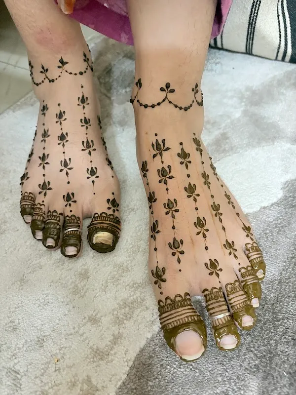 Reya's Mehndi & Nail Art