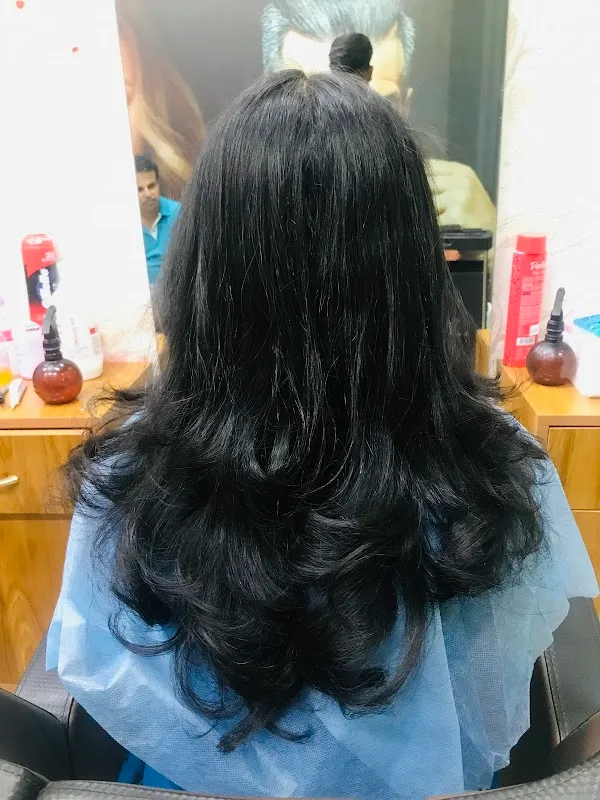 inspire stylish saloon