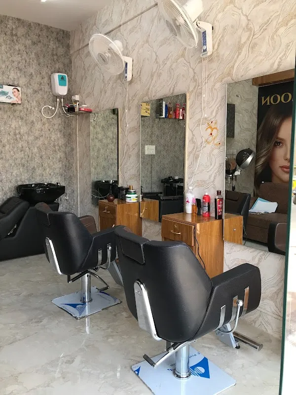 inspire stylish saloon