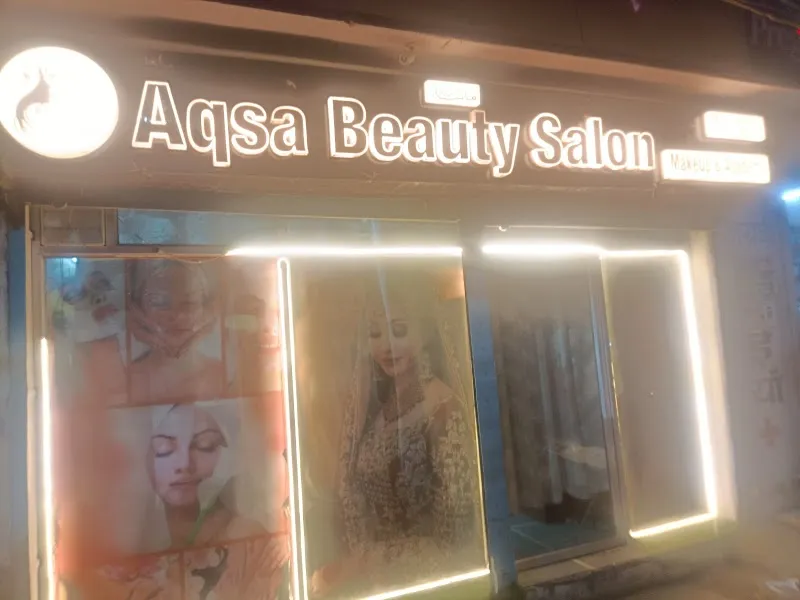 Aqsa Beauty salon