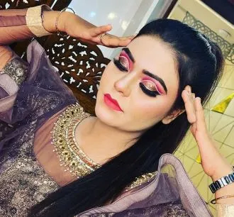 Aqsa Beauty salon
