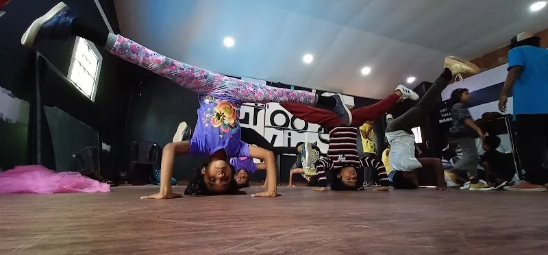 Groovies Dance and fitness Studio