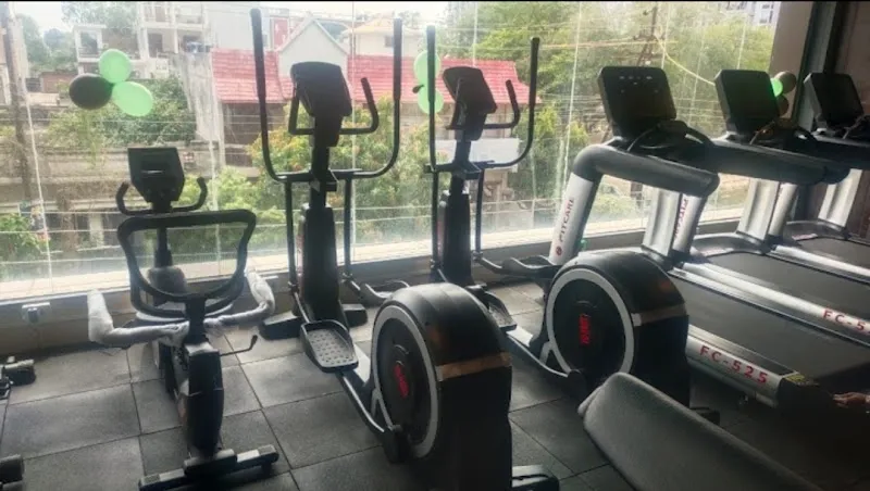 Sar Fitness-Best gym in Vrindavan Lucknow-Near me gym-Fitness centre-24×7 gym in Vrindavan Yojna lucknow