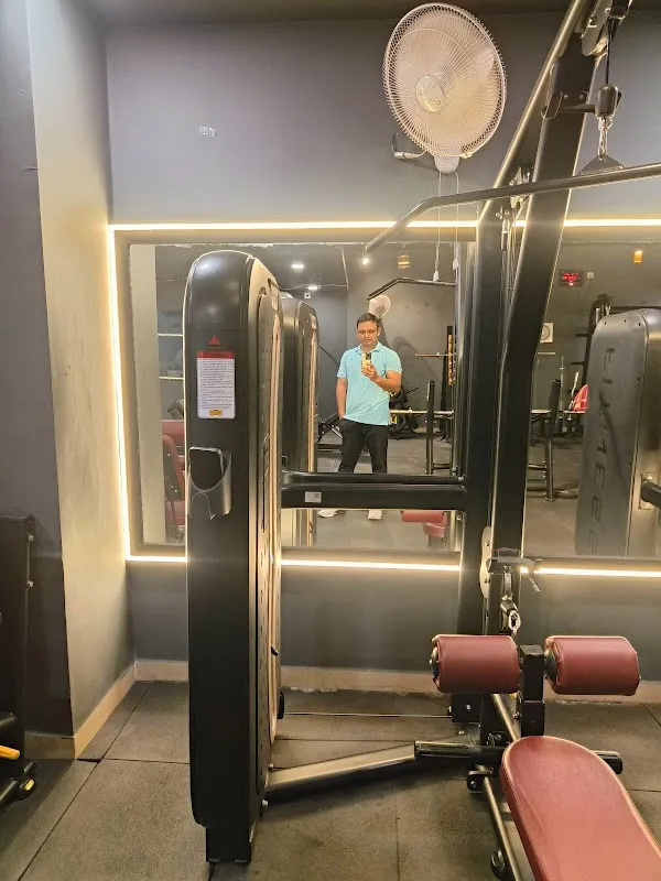 Sar Fitness-Best gym in Vrindavan Lucknow-Near me gym-Fitness centre-24×7 gym in Vrindavan Yojna lucknow