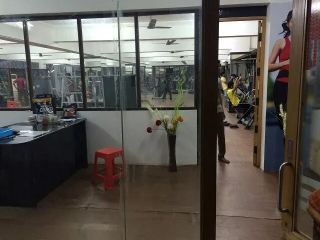 Max Muscle Gym and fitness studios