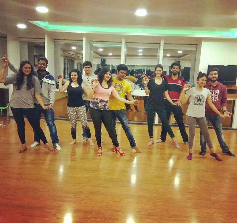 The Feet Circus - Salsa, Bachata, Zumba, Yoga, Bollywood, HipHop, BellyDance, Kids, Kathak, Semiclassical Dance Classes Pune