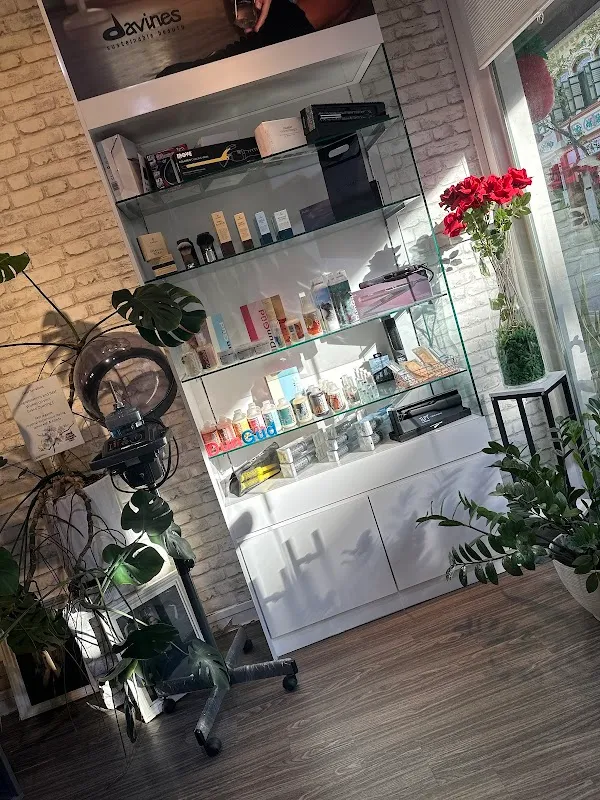 Immagine Italiana Hairstylist Expat & Curly Hair Specialist