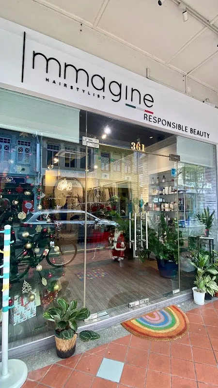 Immagine Italiana Hairstylist Expat & Curly Hair Specialist