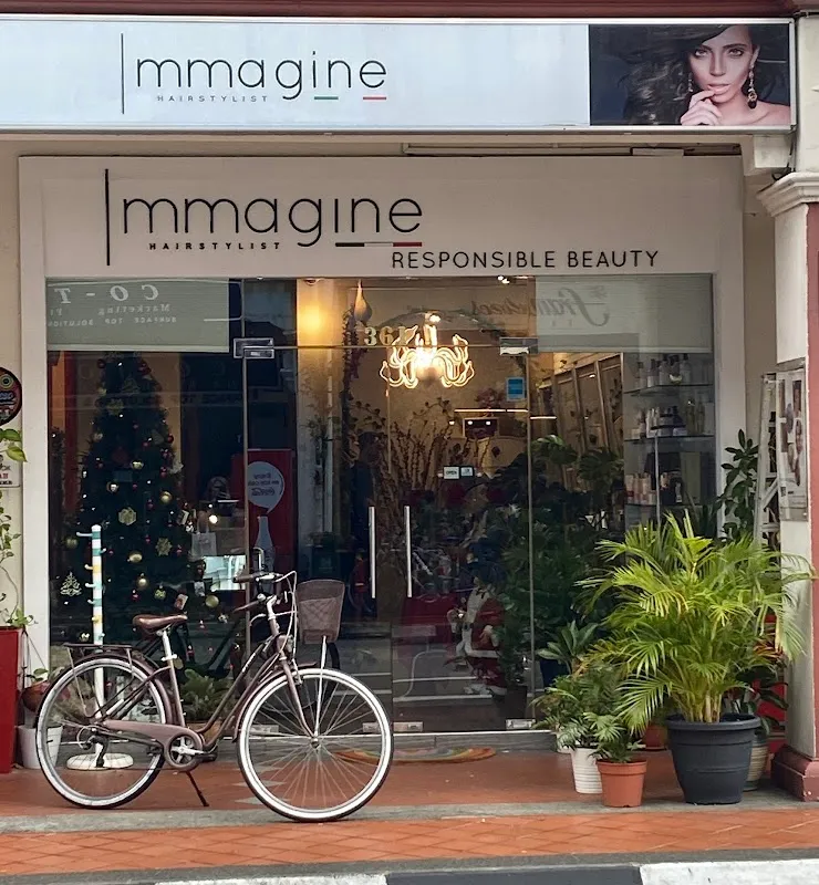 Immagine Italiana Hairstylist Expat & Curly Hair Specialist