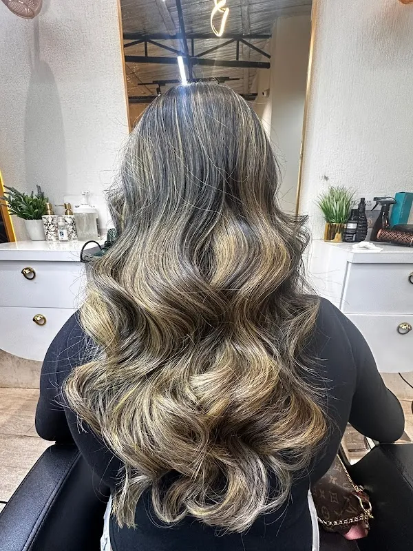 Nior Salon