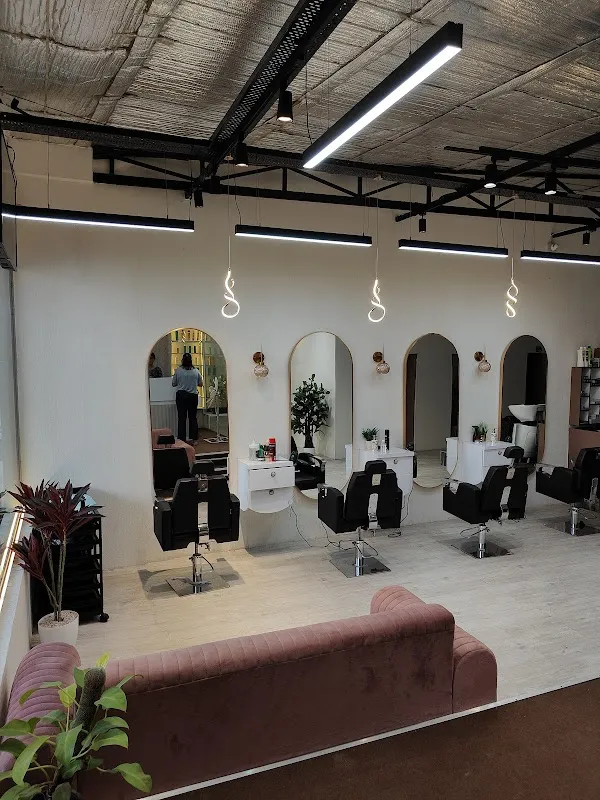 Nior Salon