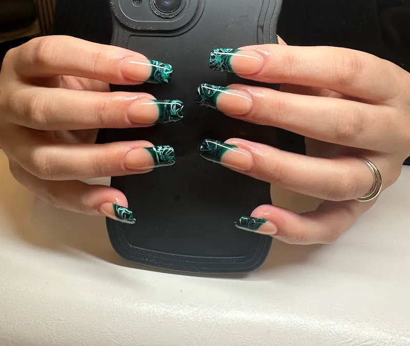 Jasmine Nails, Spa & Beauty - Mäster Samuelsgatan 71
