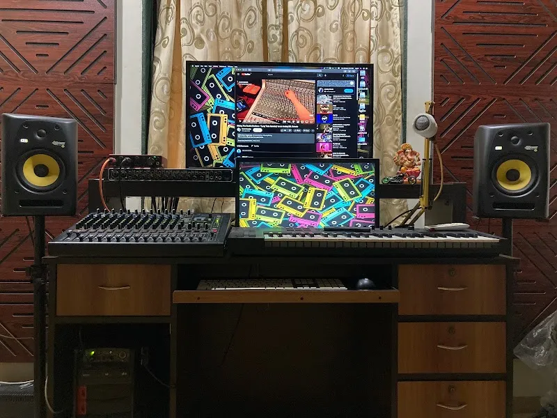Lazuli studio (Laukik Morvekars recording studio)