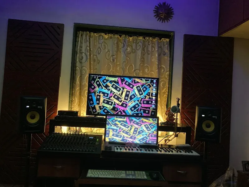 Lazuli studio (Laukik Morvekars recording studio)
