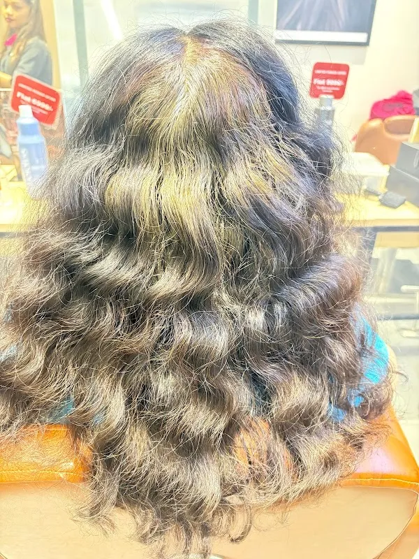 Lakme Salon For Him and Her in Goregaon East,Mumbai