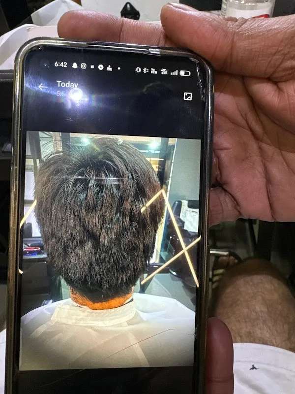 Lakme Salon For Him and Her in Goregaon East,Mumbai