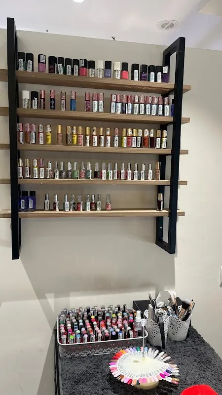 Lakme Salon For Him and Her in Goregaon East,Mumbai