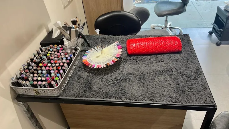 Lakme Salon For Him and Her in Goregaon East,Mumbai