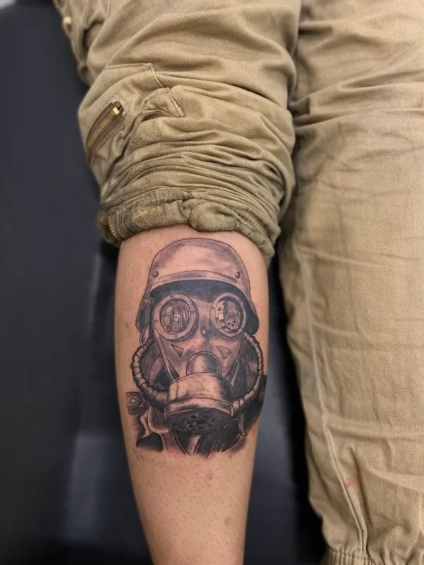 Colours Tattoo Piercing Studio