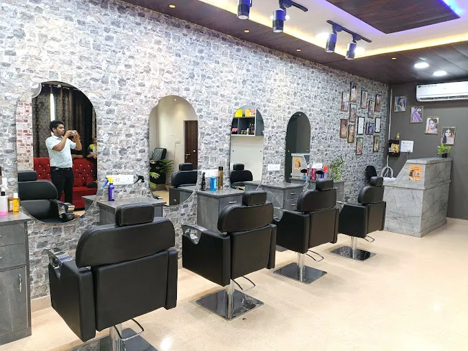 The Hair Lounge Unisex Salon