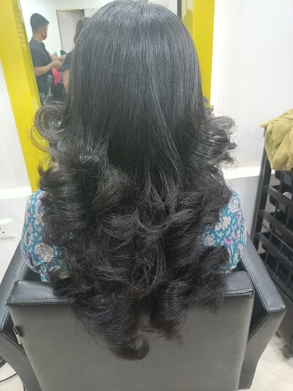 B21 HAIR BEAUTY SPA