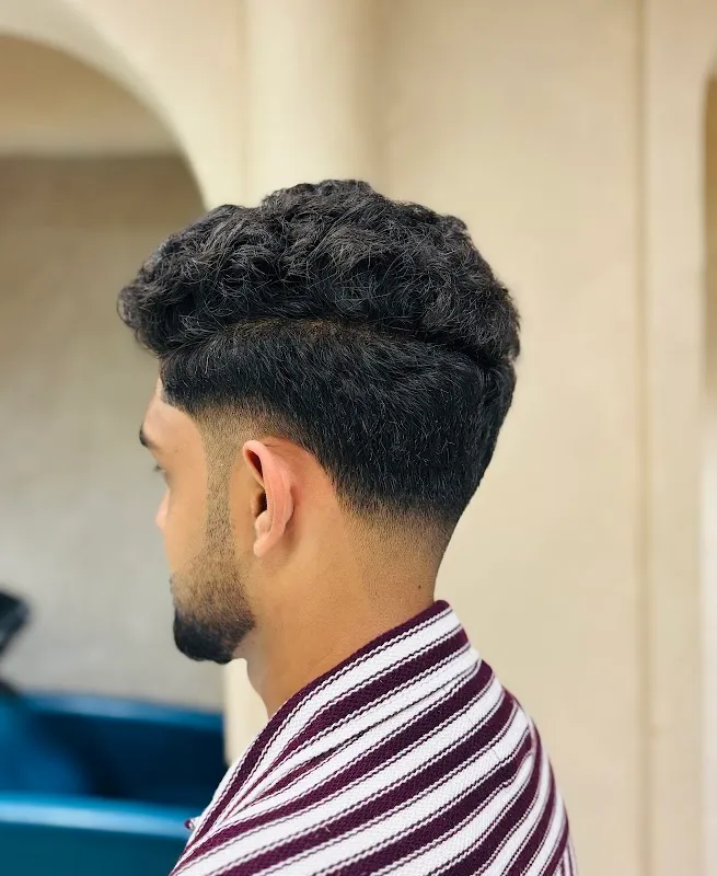 CUTS PROFESSIONAL UNISEX SALON