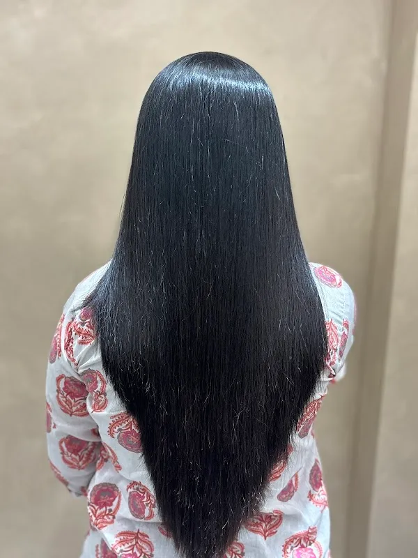 CUTS PROFESSIONAL UNISEX SALON