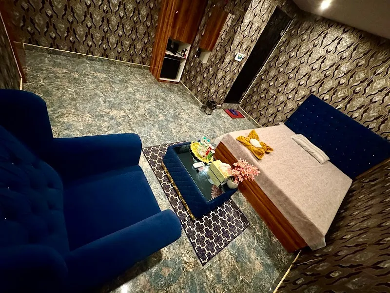 Icon Luxury Spa - Best Spa in New BEL Road