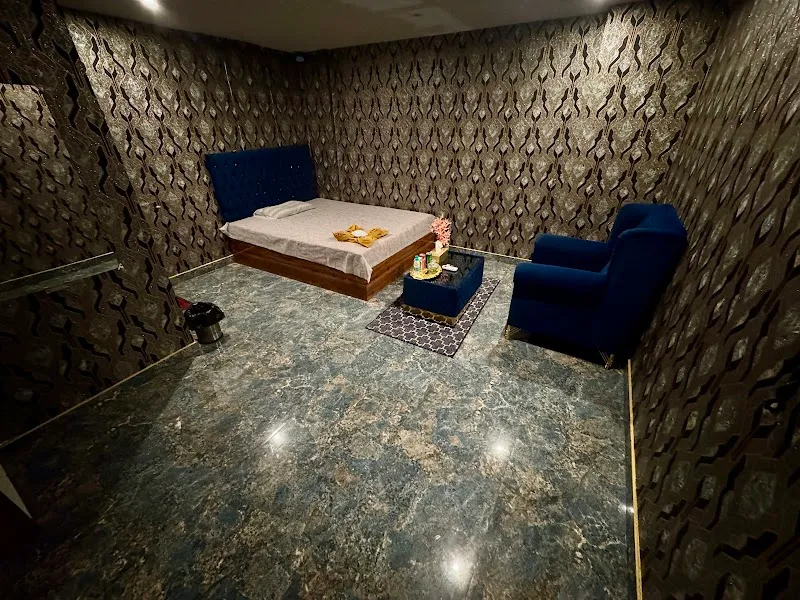 Icon Luxury Spa - Best Spa in New BEL Road