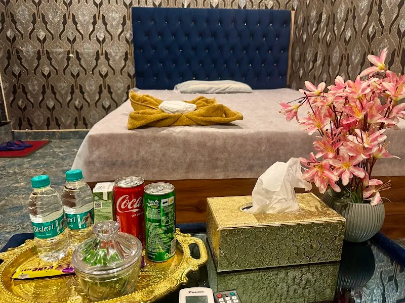 Icon Luxury Spa - Best Spa in New BEL Road