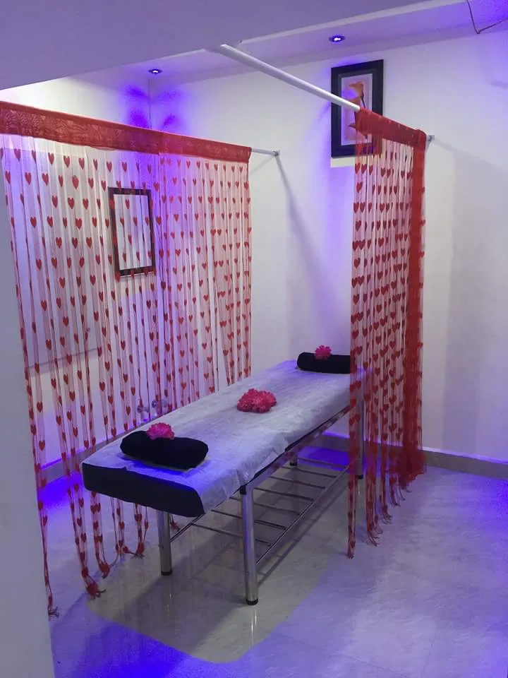 Varaahaas Beauty Salon