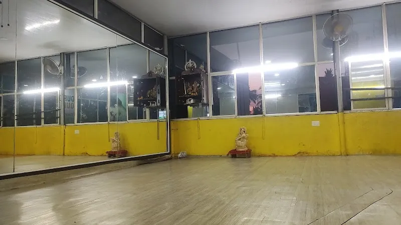 ALIYANS DANCE FACTORY (D4DANCE WINNER 👑)