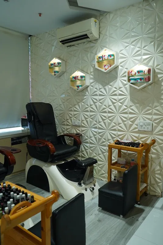 Envi salon & Spa - The Walk, Thane (W)