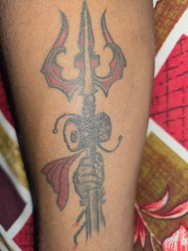 Aura Tattoo Studio & Piercing