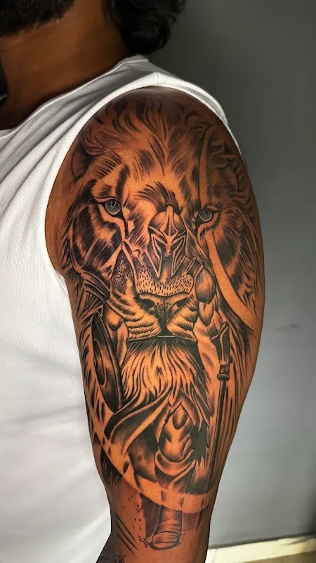 Aura Tattoo Studio & Piercing