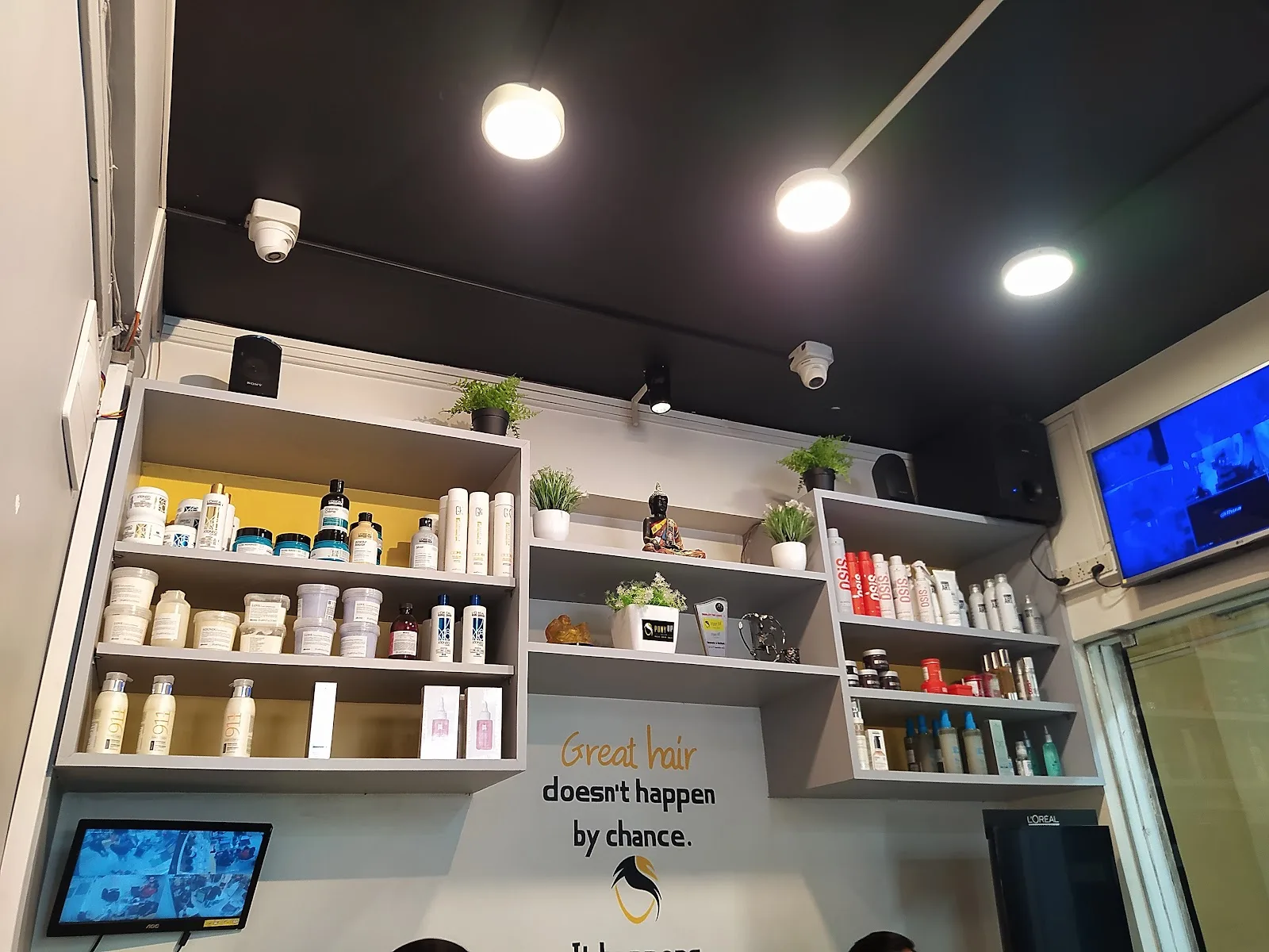PonyUp Salon Laketown