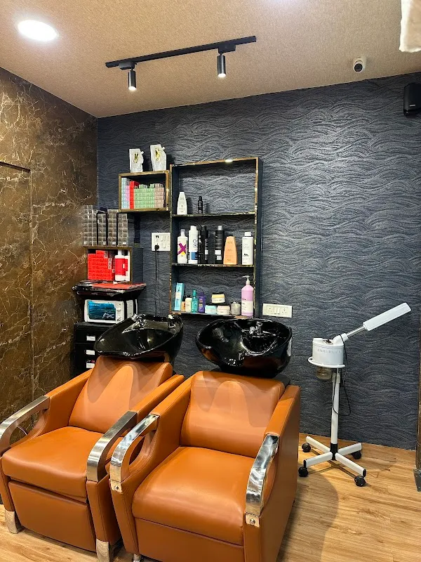 Artisan Salon | Hair Highlight, Facial and Beauty Salon in Mulund West, Mumbai