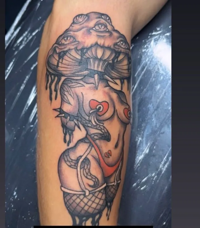 HiddenHand Tattoo Company