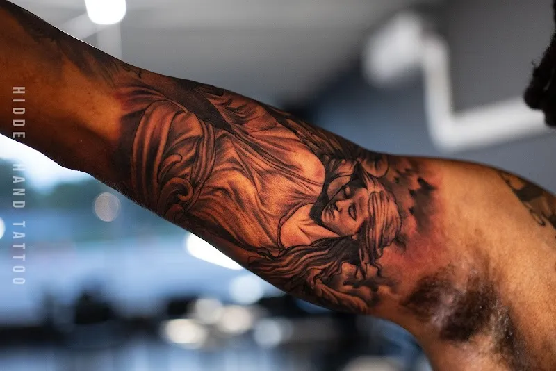 HiddenHand Tattoo Company